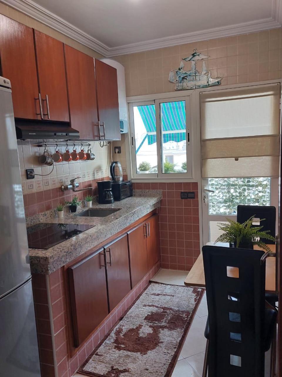 Appartement Au Coeur Du Centre Ville De Рабат Экстерьер фото